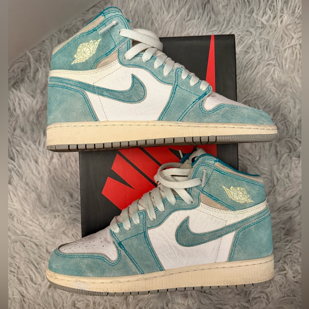 Air Jordan Retro 1 High OG GS Turbo Green